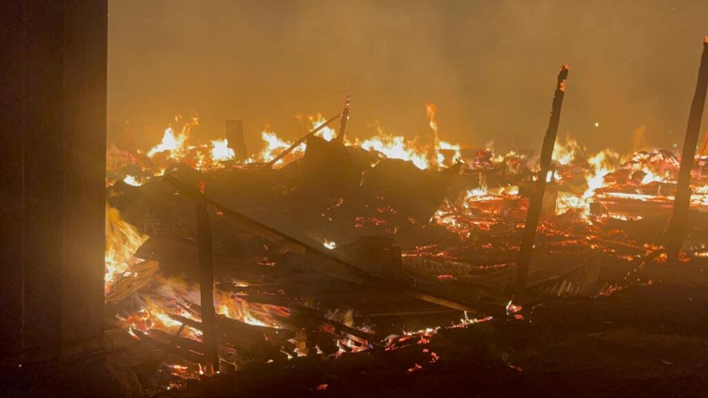 Kwadaso again hmmm:Fire Guts Kwadaso Wood Market: