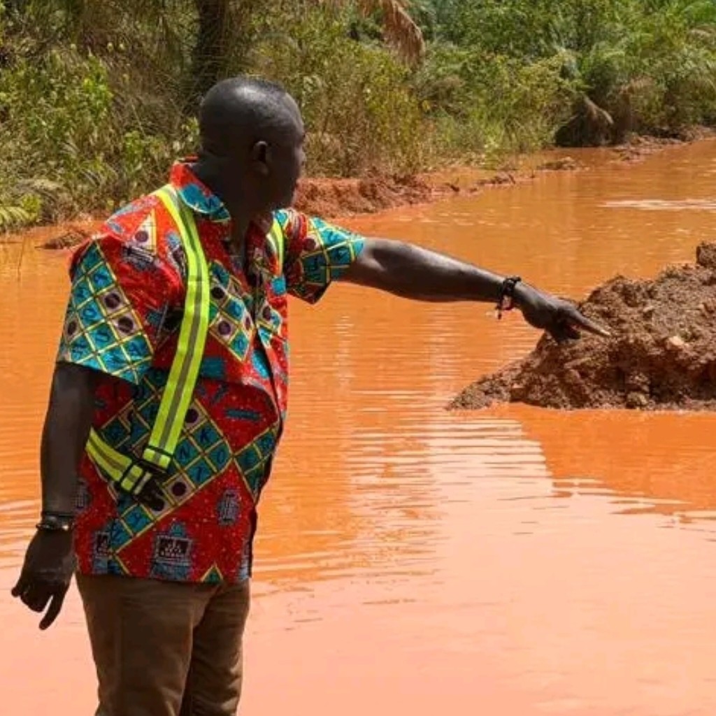 MCE Eases Farmers’ Burden as Flood-Ravaged Roads Get Emergency Lifeline