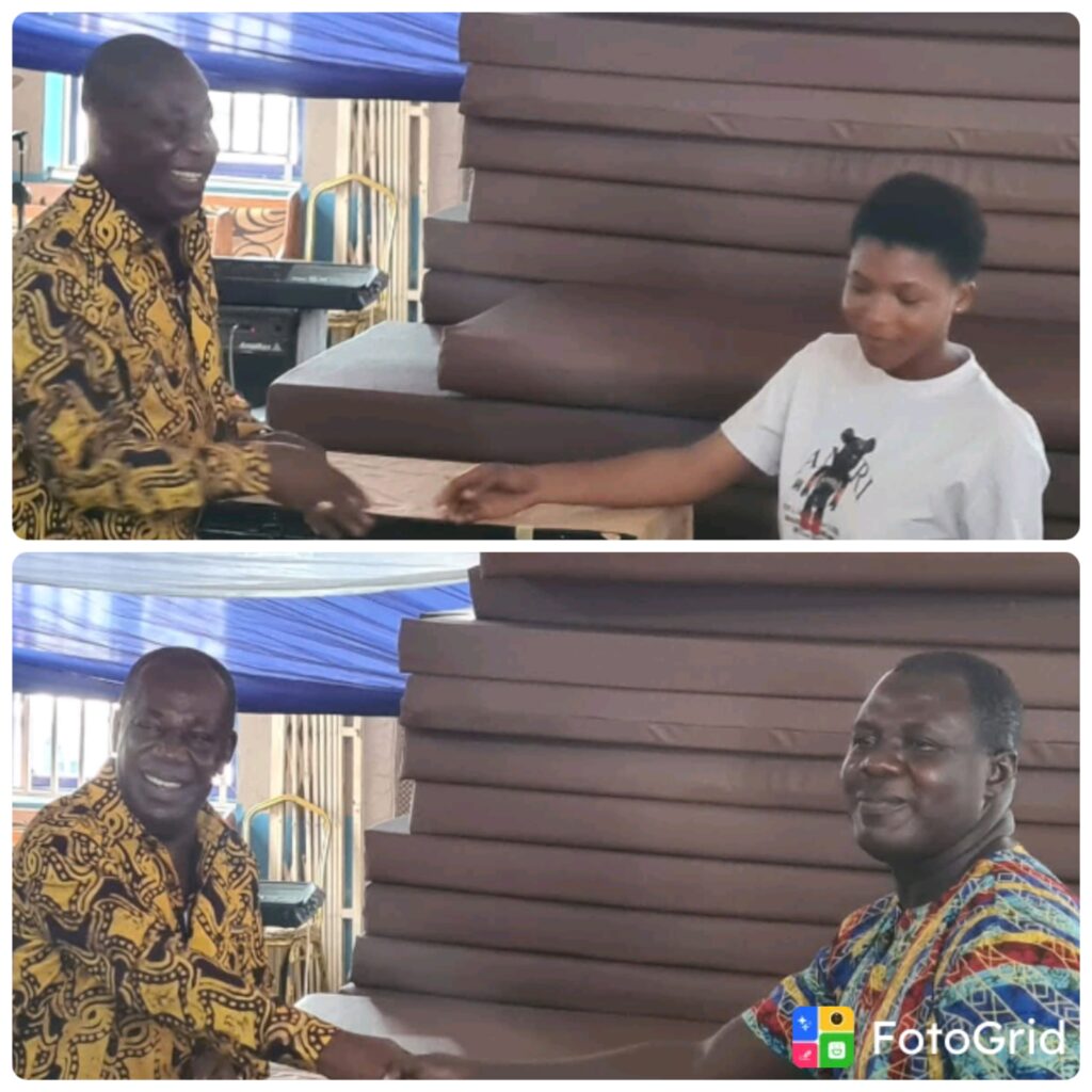 Atwima Mponua MP Supports 90 SHS Freshers With School Items;Pledges GH¢20,000 For Teachers’ Welfare